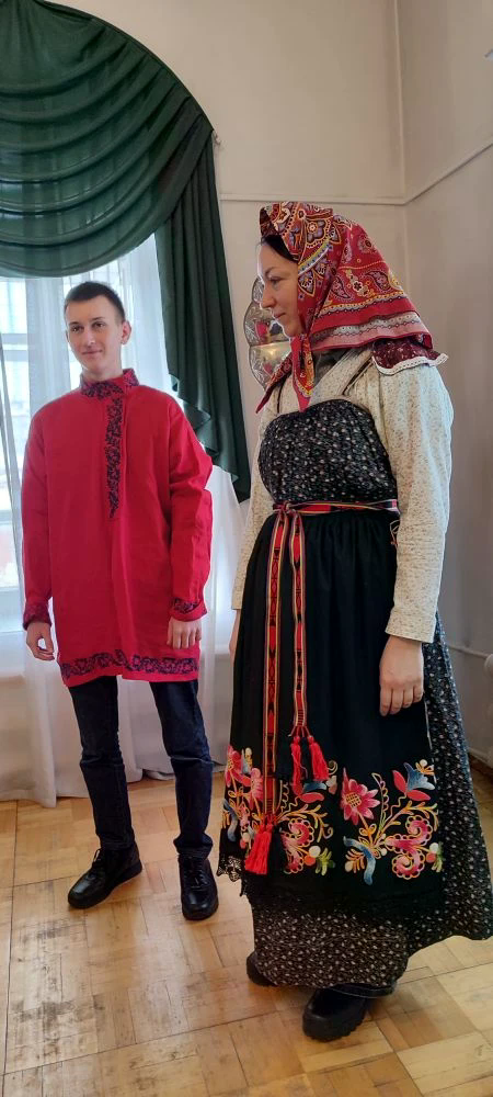 ДЕТИ ЧЛЕНОВ ПЕРВИЧНОЙ ПРОФСОЮЗНОЙ ОРГАНИЗАЦИИ ДЕПАРТАМЕНТА СОЦИАЛЬНОЙ ПОЛИТИКИ КУРГАНСКОЙ ОБЛАСТИ ПОГРУЗИЛИСЬ В ИСТОРИЮ И КУЛЬТУРУ СВОЕГО РЕГИОНА, ПОСЕТИВ МУЗЕЙ ИСТОРИИ ГОРОДА КУРГАНА