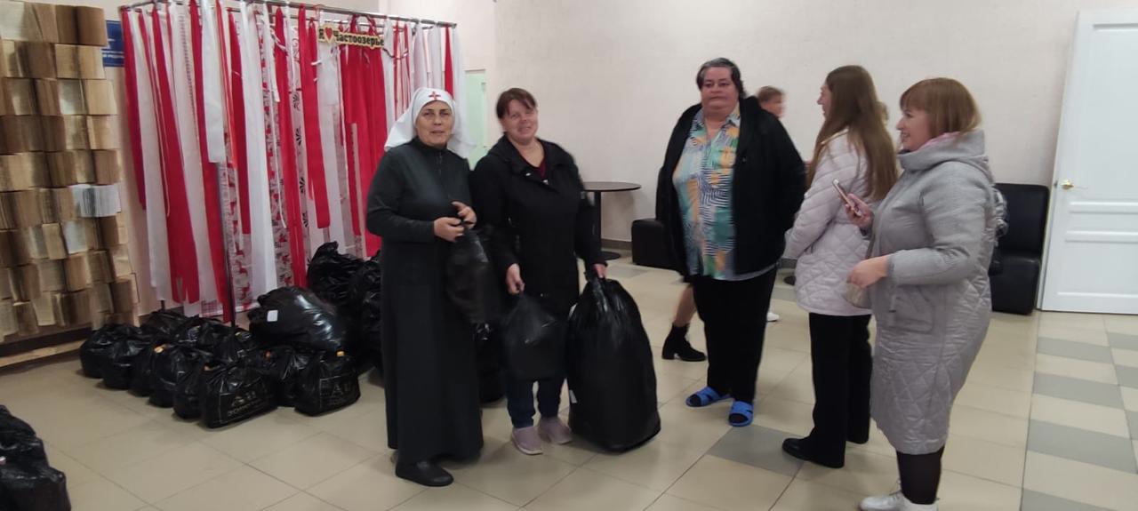 В СЕЛЕ ЧАСТООЗЕРЬЕ ПРОШЛО ВЫЕЗДНОЕ МЕРОПРИЯТИЕ В РАМКАХ РЕАЛИЗАЦИИ ГРАНТОВОГО ПРОЕКТА «МОБИЛЬНЫЙ ЦЕНТР ГУМАНИТАРНОЙ ПОМОЩИ «ОБИТЕЛЬ МИЛОСЕРДИЯ»