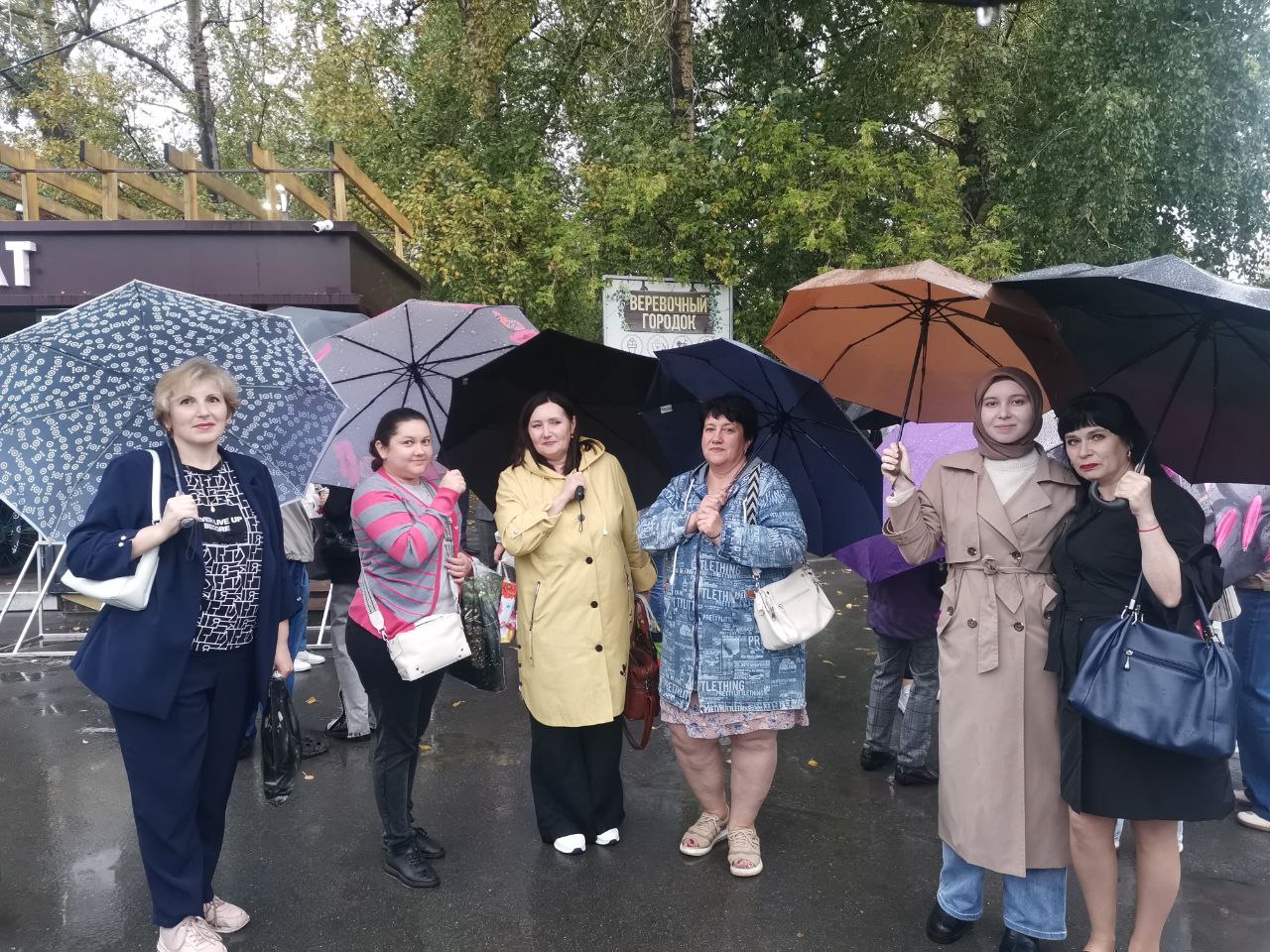 СОТРУДНИКИ ДЕПАРТАМЕНТА СОЦИАЛЬНОЙ ПОЛИТИКИ КУРГАНСКОЙ ОБЛАСТИ И ОРГАНИЗАЦИЙ СОЦИАЛЬНОГО ОБСЛУЖИВАНИЯ РЕГИОНА ПОСЕТИЛИ ТОРЖЕСТВЕННОЕ МЕРОПРИЯТИЕ ПОСВЯЩЕННОЕ ДНЮ РОССИЙСКОГО ФЛАГА СОТРУДНИКИ ДЕПАРТАМЕНТА СОЦИАЛЬНОЙ ПОЛИТИКИ КУРГАНСКОЙ ОБЛАСТИ И ОРГАНИЗАЦИЙ СОЦИАЛЬНОГО ОБСЛУЖИВАНИЯ РЕГИОНА ПОСЕТИЛИ ТОРЖЕСТВЕННОЕ МЕРОПРИЯТИЕ ПОСВЯЩЕННОЕ ДНЮ РОССИЙСКОГО ФЛАГА