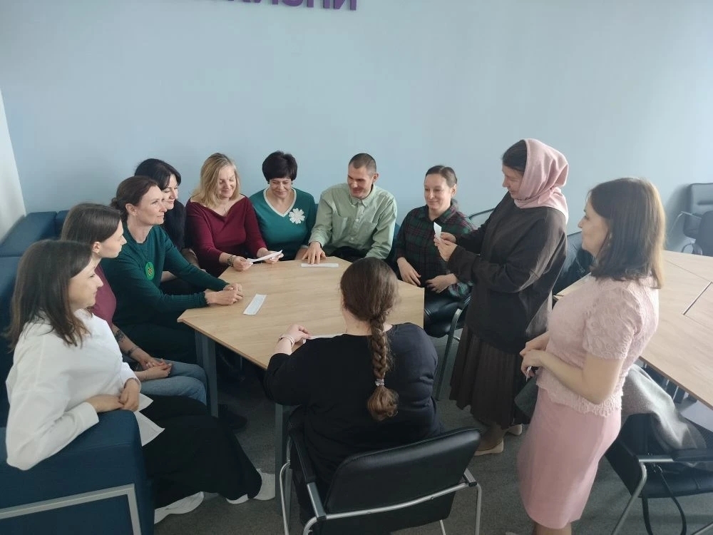 СПЕЦИАЛИСТЫ ОРГАНИЗАЦИЙ СОЦИАЛЬНОГО ОБСЛУЖИВАНИЯ ПРОХОДЯТ ПОВЫШЕНИЕ КВАЛИФИКАЦИИ ПО НАПРАВЛЕНИЮ «СЕМЕЙНАЯ МЕДИАЦИЯ»