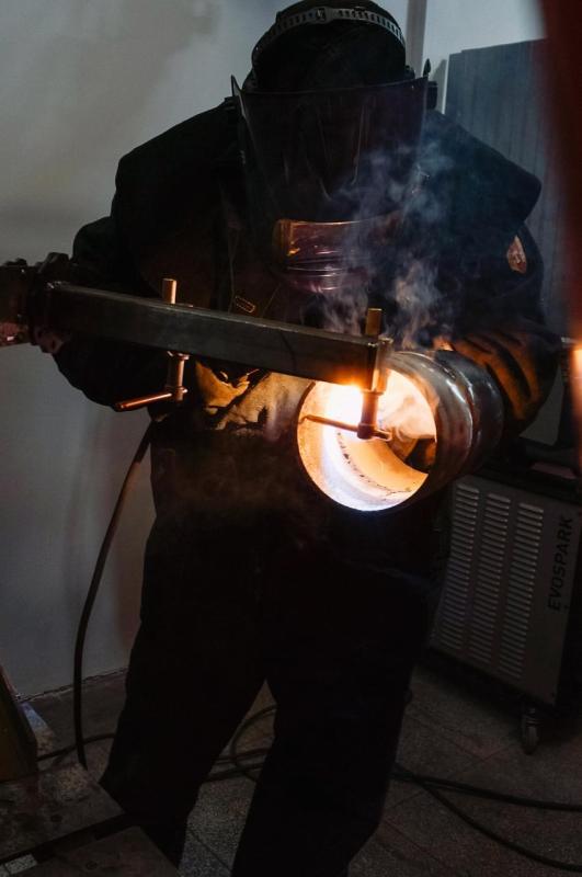 СВАРЩИК ЗАО «КУРГАНСТАЛЬМОСТ» ВОШЕЛ В ЧИСЛО ЛУЧШИХ СВАРЩИКОВ РОССИИ СВАРЩИК ЗАО «КУРГАНСТАЛЬМОСТ» ВОШЕЛ В ЧИСЛО ЛУЧШИХ СВАРЩИКОВ РОССИИ