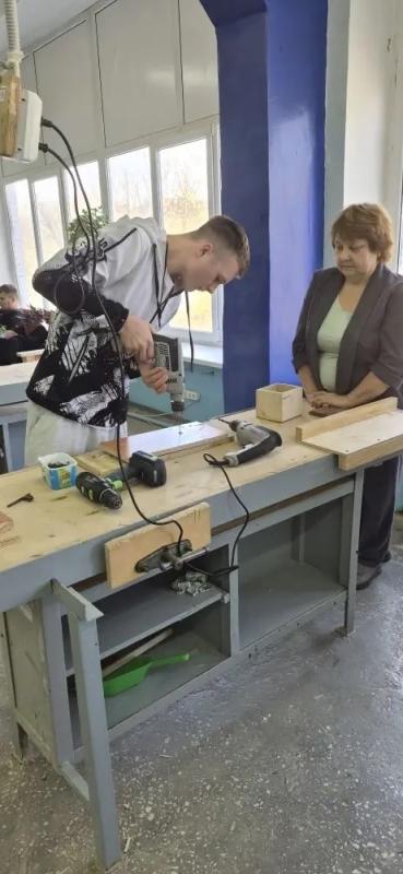 ВОСПИТАННИКИ ЦЕНТРА ПОМОЩИ ДЕТЯМ №2 ПОЗНАКОМИЛИСЬ СО СТРОИТЕЛЬНЫМИ ПРОФЕССИЯМИ 