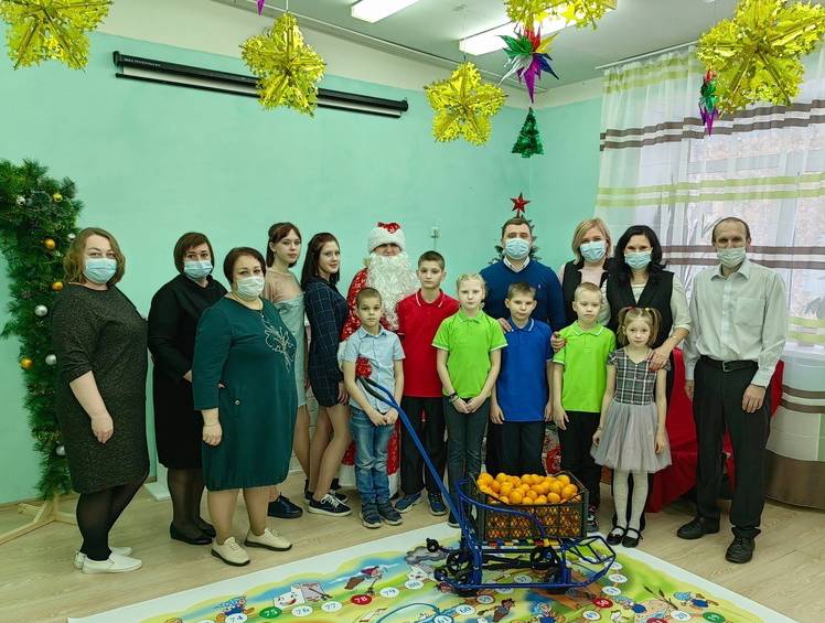 Курганские москвичи примерили на себя роль Деда Мороза