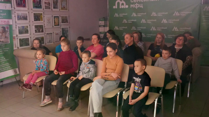 В РАМКАХ ОБЛАСТНОЙ АКЦИИ «НЕДЕЛЯ ДОБРЫХ ДНЕЙ» В УЧРЕЖДЕНИЯХ СОЦИАЛЬНОЙ СФЕРЫ ПРОШЛИ БЛАГОТВОРИТЕЛЬНЫЕ СПЕКТАКЛИ ТЕАТРА КУКОЛ «ГУЛЛИВЕР»
