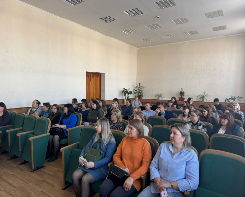 СПЕЦИАЛИСТЫ СФЕРЫ ОБРАЗОВАНИЯ ИЗ  МАКУШИНСКОГО И ПЕТУХОВСКОГО МУНИЦИПАЛЬНОГО ОКРУГА ПРОШЛИ ОБУЧЕНИЕ ПО ПРИНЦИПАМ БЕРЕЖЛИВОГО ПРОИЗВОДСТВА СПЕЦИАЛИСТЫ СФЕРЫ ОБРАЗОВАНИЯ ИЗ  МАКУШИНСКОГО И ПЕТУХОВСКОГО МУНИЦИПАЛЬНОГО ОКРУГА ПРОШЛИ ОБУЧЕНИЕ ПО ПРИНЦИПАМ БЕРЕЖЛИВОГО ПРОИЗВОДСТВА