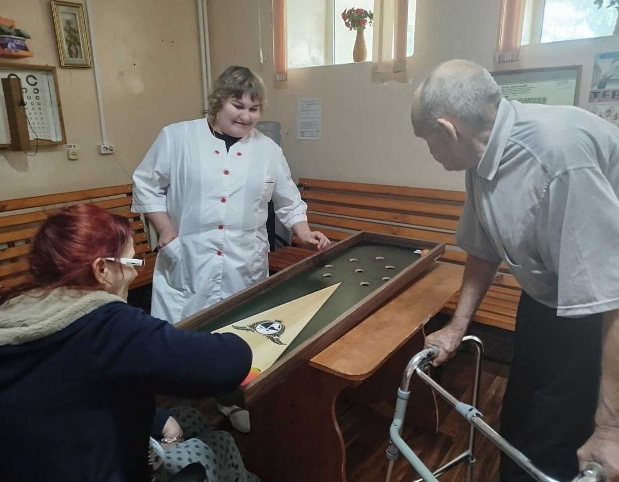 «ОТ МАТРЁШКИ ДО КУЛЬБУТТО»: НЕДЕЛЮ СПОРТИВНО-АДАПТИВНЫХ ИГР ПРОВЕЛИ В ГЕРОНТОЛОГИЧЕСКОМ ЦЕНТРЕ «СПУТНИК»