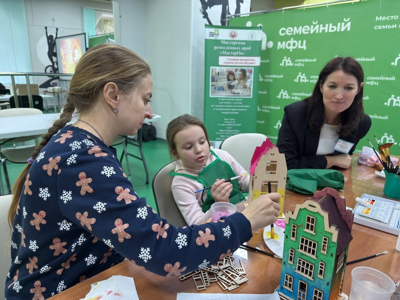 УЧАСТНИКИ «СЕМЕЙНОЙ МАСТЕРСКОЙ» НЕОБЫЧНО ПОЗДРАВИЛИ СВОИХ РОДНЫХ С МЕЖДУНАРОДНЫМ ДНЕМ ПОЖИЛЫХ ЛЮДЕЙ