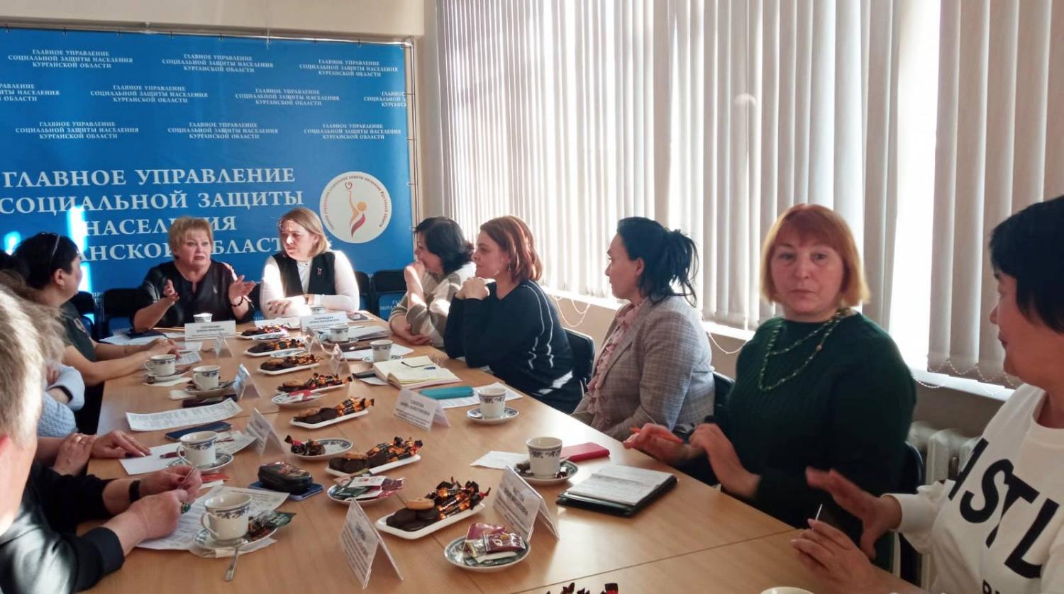Предоставление мер социальной поддержки семьям с детьми стало темой для обсуждения на встрече с руководителями общественных организаций Предоставление мер социальной поддержки семьям с детьми стало темой для обсуждения на встрече с руководителями общественных организаций