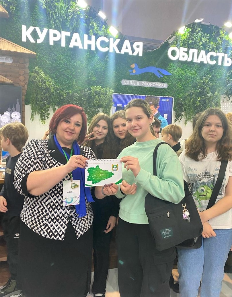 На выставке «Россия» специалисты Центра социального обслуживания №1 провели мероприятия в рамка тематического дня «Активное долголетие»