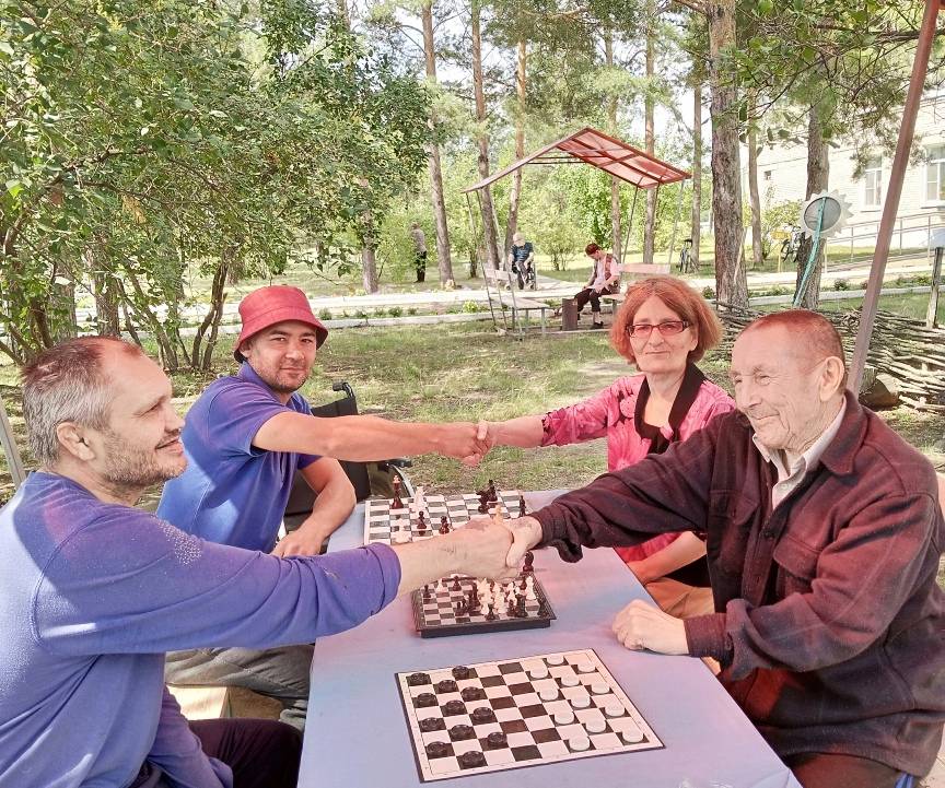 В Сафакулевском доме-интернате для престарелых и инвалидов прошел шахматный турнир В Сафакулевском доме-интернате для престарелых и инвалидов прошел шахматный турнир