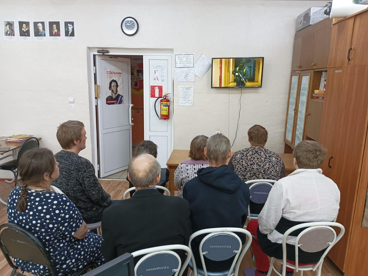 В ГЛАВНОМ УПРАВЛЕНИИ СОЦИАЛЬНОЙ ЗАЩИТЫ НАСЕЛЕНИЯ И ОРГАНИЗАЦИЯХ СОЦИАЛЬНОГО ОБСЛУЖИВАНИЯ ПРОШЛО ОБУЧАЮЩЕЕ МЕРОПРИЯТИЕ ПО ТЕМЕ «ПРАВИЛА ПОВЕДЕНИЯ ПРИ ВООРУЖЕННОМ НАПАДЕНИИ»