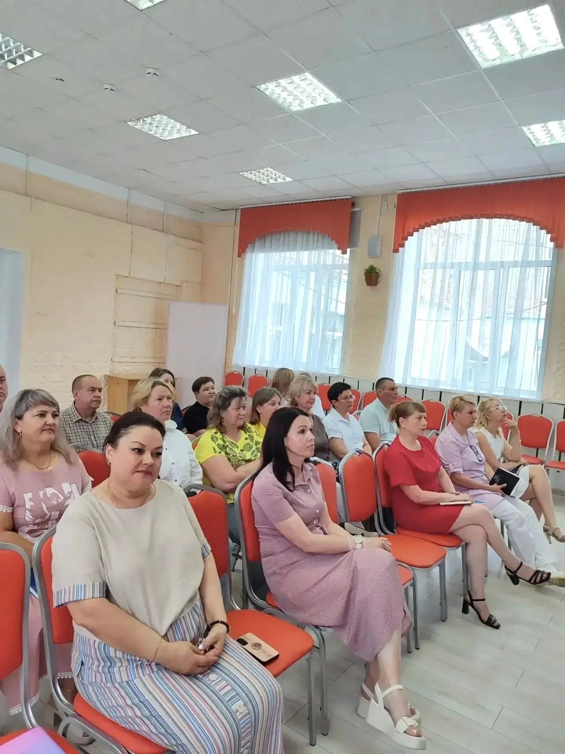 В ДЕПАРТАМЕНТЕ СОЦИАЛЬНОЙ ПОЛИТИКИ КУРГАНСКОЙ ОБЛАСТИ ПРОШЛО ОБУЧЕНИЕ БЕРЕЖЛИВОМУ ПРОИЗВОДСТВУ ДЛЯ ПОДВЕДОМСТВЕННЫХ УЧРЕЖДЕНИЙ ⁣